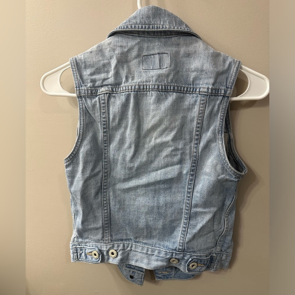 Levi’s Denim Jacket - Picture 2 of 2